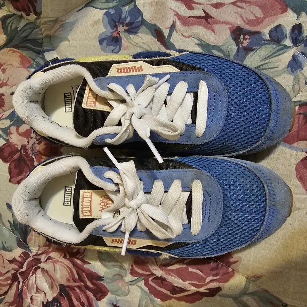 PUMA BLACK FIVESX  FURTURE RIDERS JR STARS SAPPHIRE MAIZE 382295 01 size 5